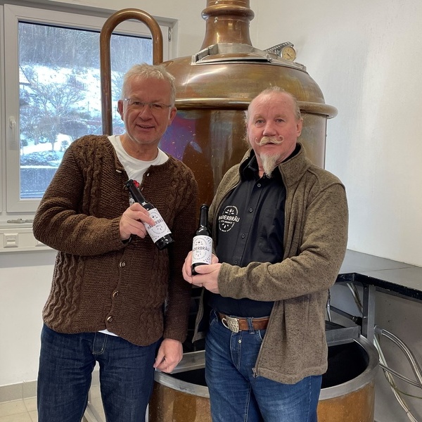 Der Stadtfhrer Rudolf Reim und der Brauer und Biersommelier Karl Fleig im Sudhaus von Haderbru in Villingen-Schwenningen.  Rudolf Reim 